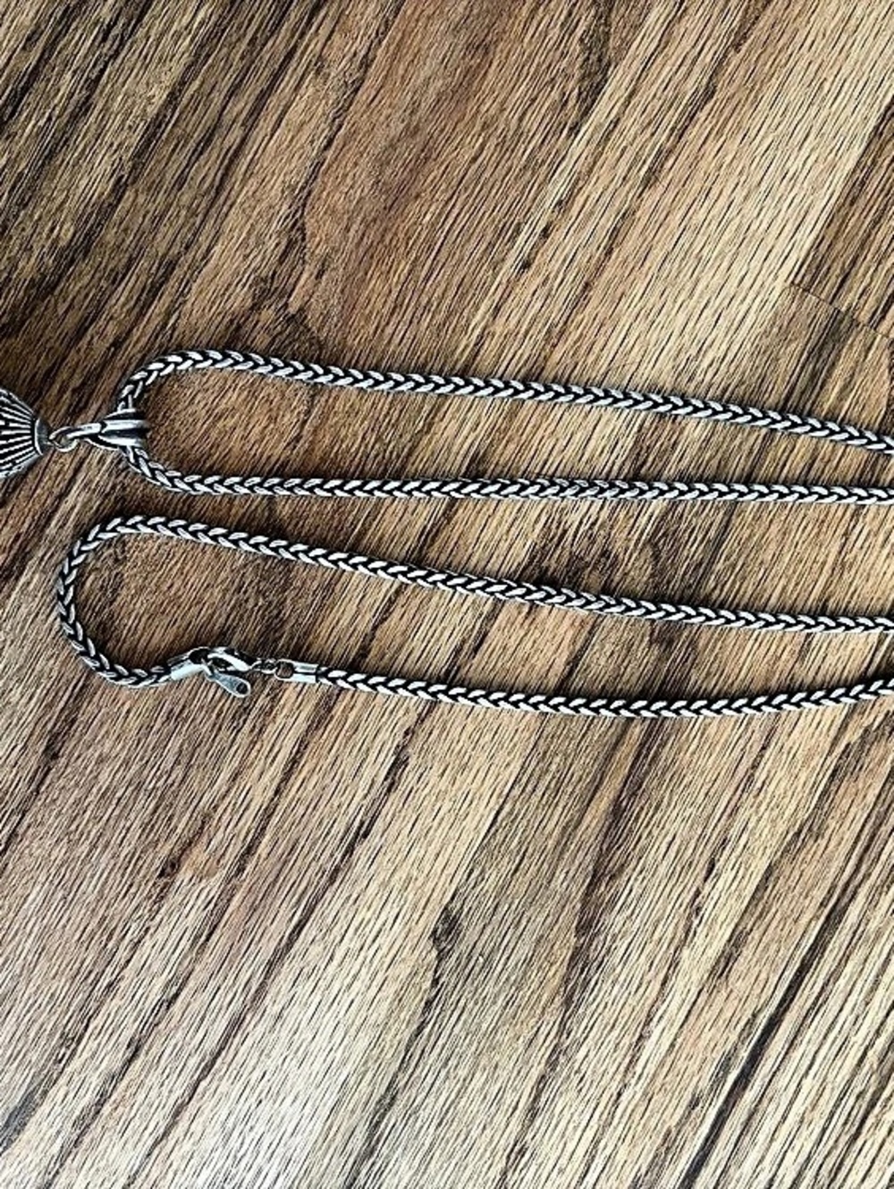Textured Pendant Necklace in Silver